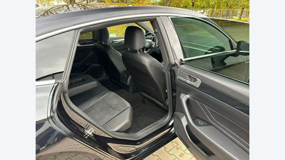 VOLKSWAGEN Arteon -