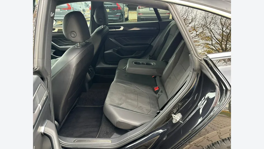 VOLKSWAGEN Arteon -
