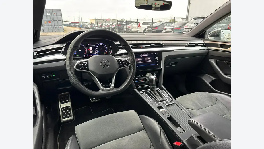 VOLKSWAGEN Arteon -