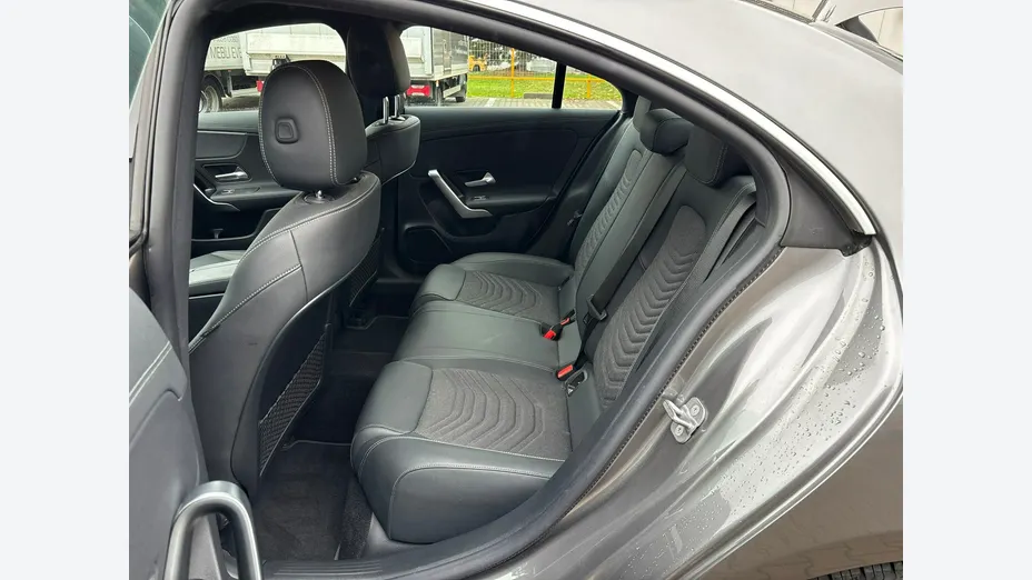 MERCEDES-BENZ CLA -