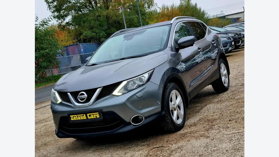 NISSAN Qashqai -