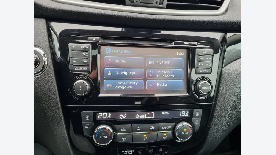 NISSAN Qashqai -