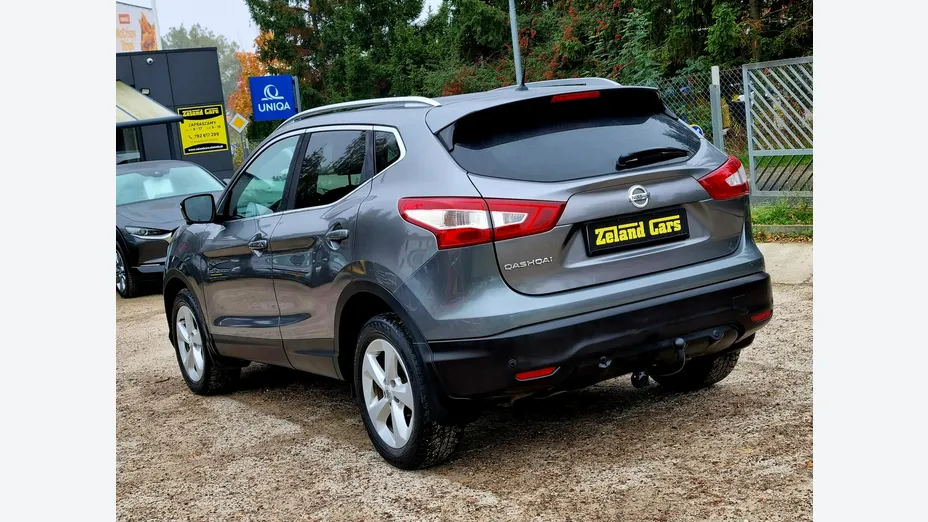 NISSAN Qashqai -