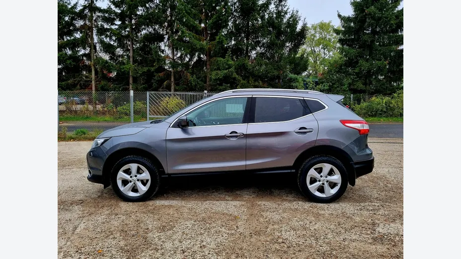 NISSAN Qashqai -