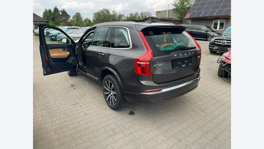 VOLVO XC90 -