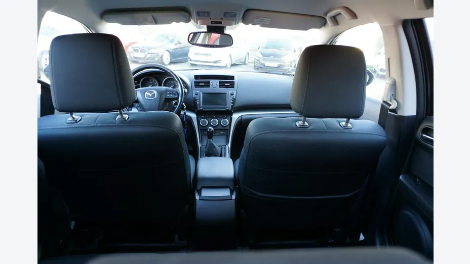 MAZDA 6 -