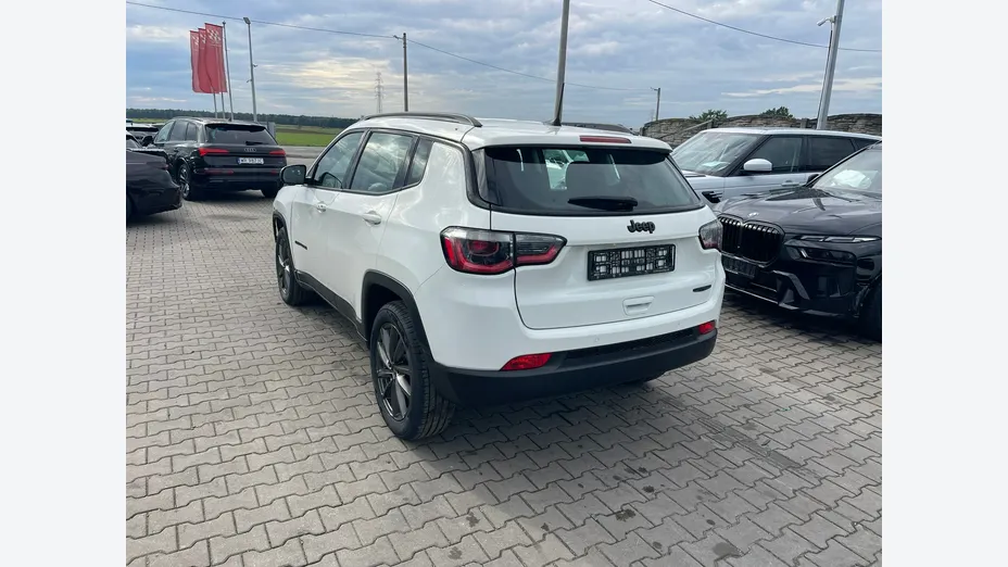 JEEP Compass -
