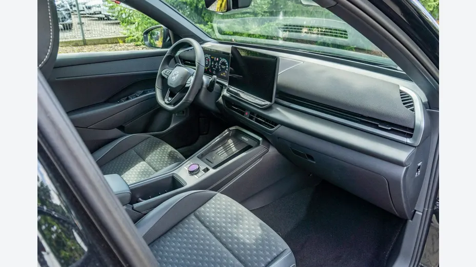 VOLKSWAGEN T-ROC -