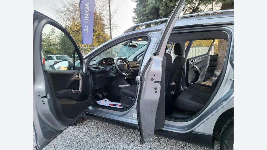 PEUGEOT 2008 -