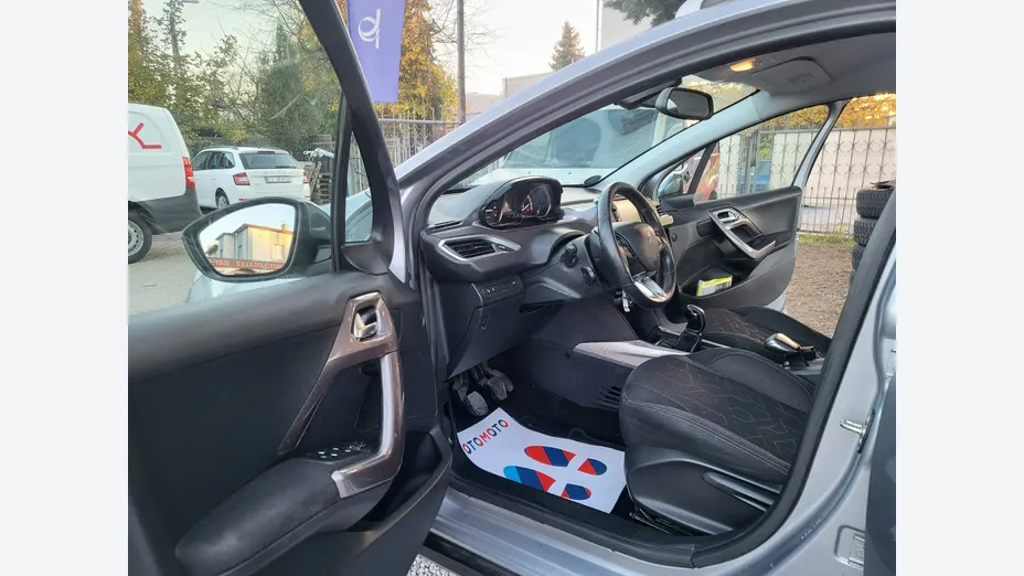PEUGEOT 2008 -