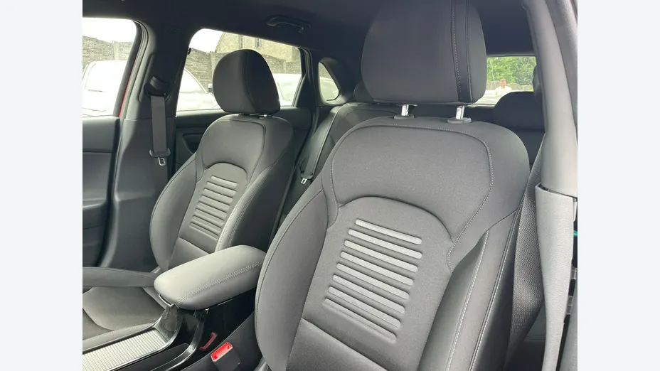 HYUNDAI i30 -