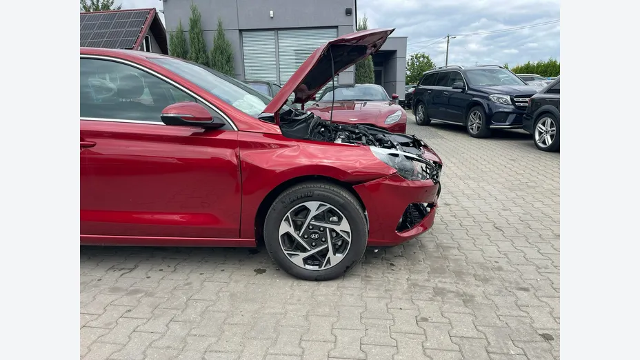 HYUNDAI i30 -