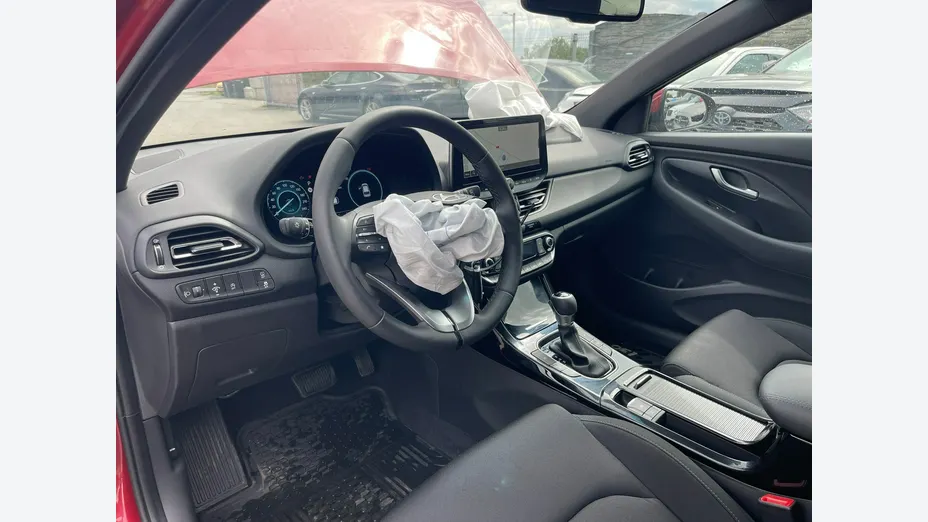 HYUNDAI i30 -