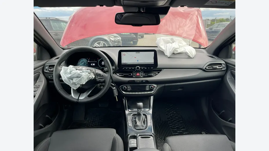 HYUNDAI i30 -