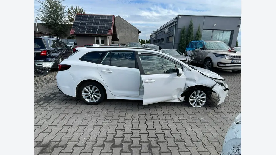TOYOTA Corolla -