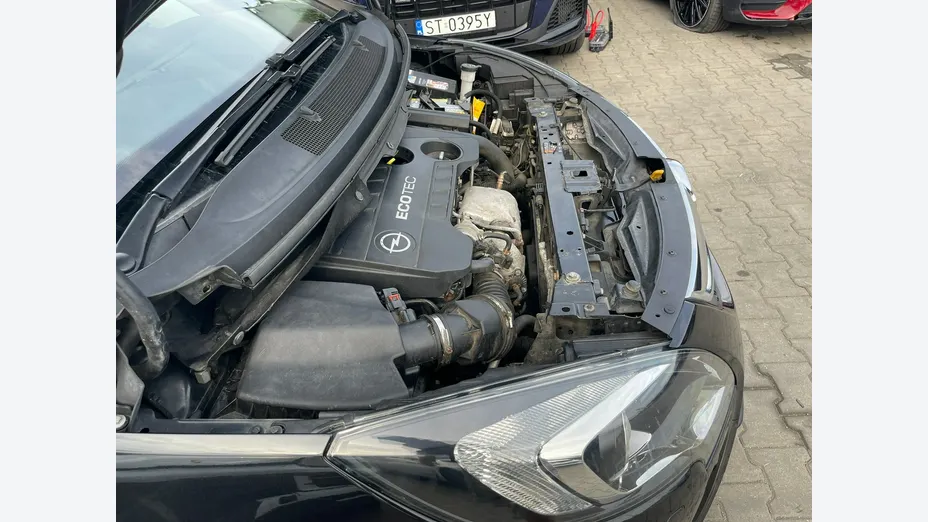 OPEL Zafira -