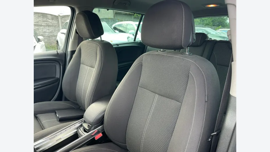 OPEL Zafira -