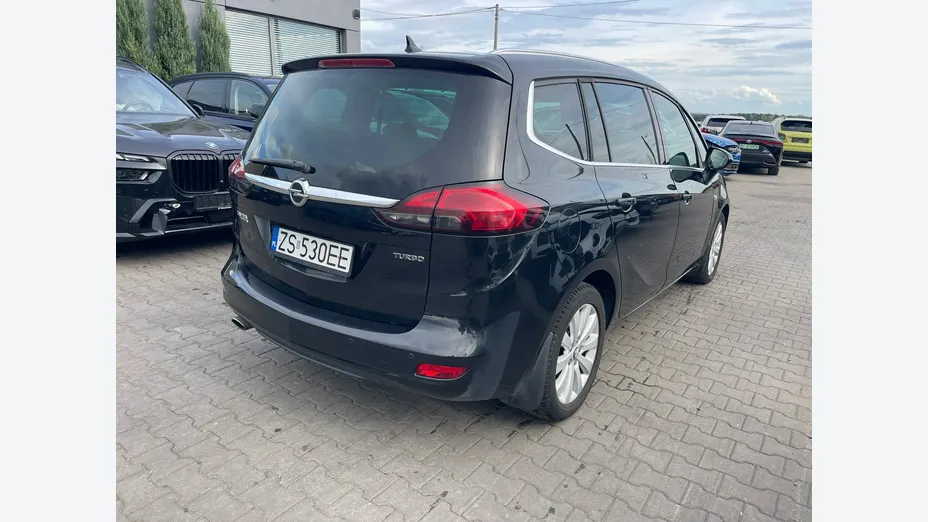OPEL Zafira -