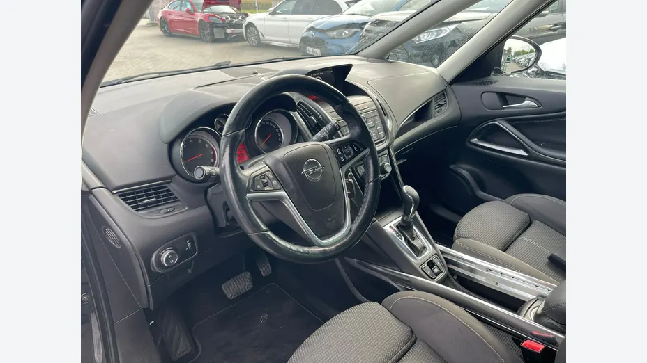 OPEL Zafira -
