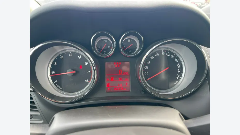 OPEL Zafira -