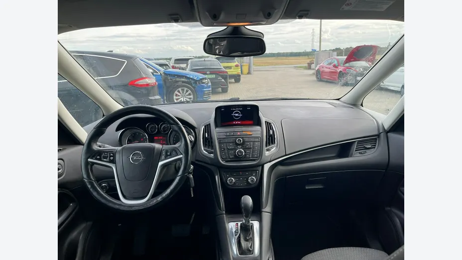 OPEL Zafira -