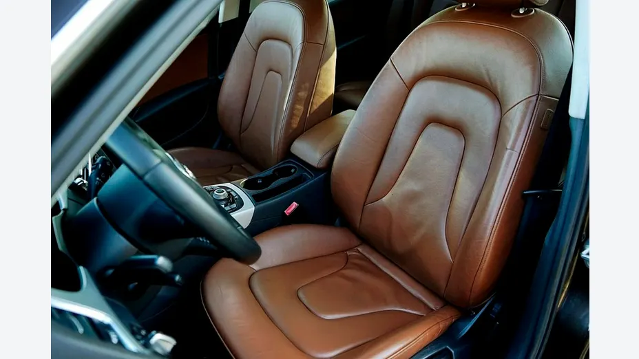AUDI A4 -