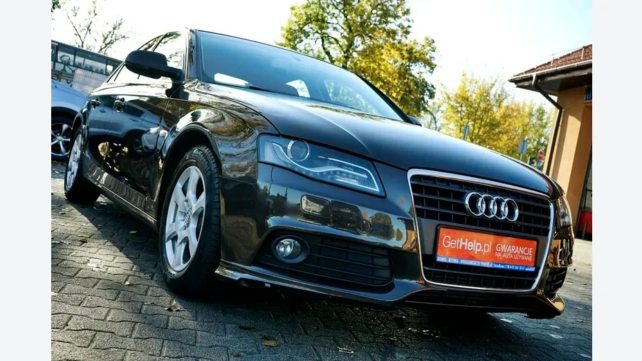 AUDI A4 -