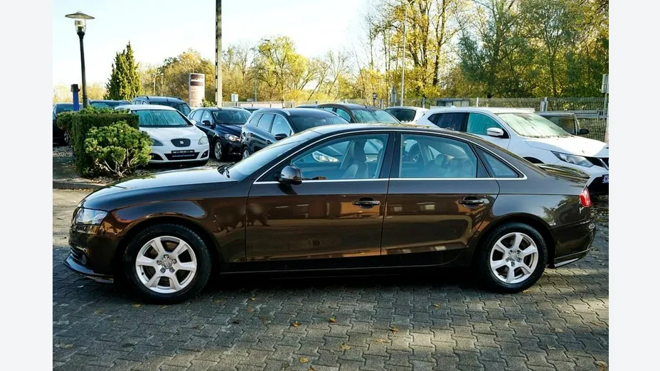 AUDI A4 -