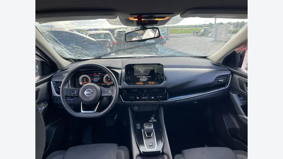 NISSAN Qashqai -
