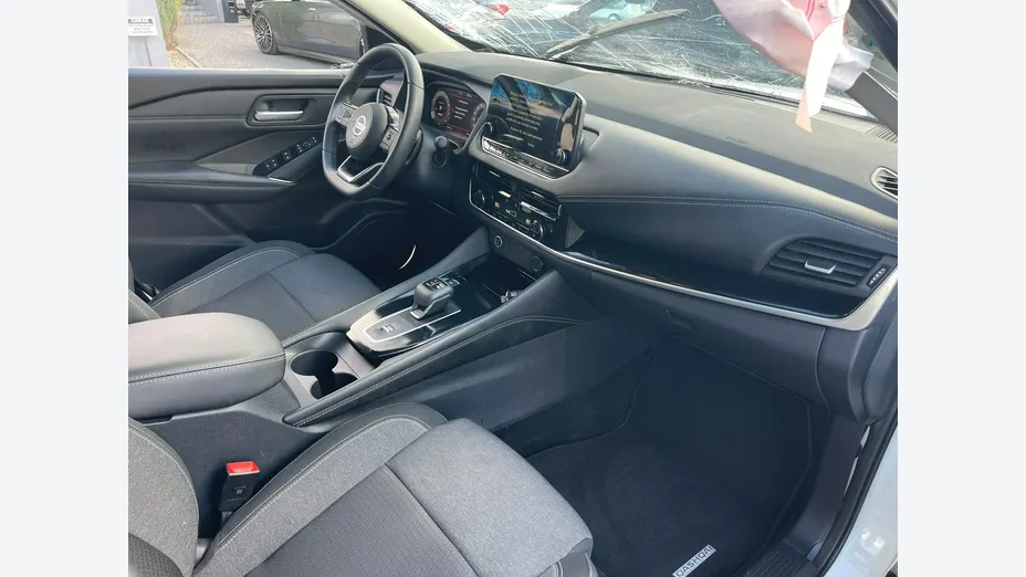 NISSAN Qashqai -