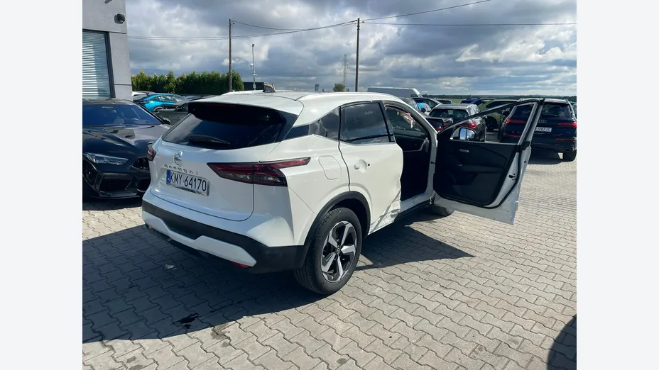 NISSAN Qashqai -