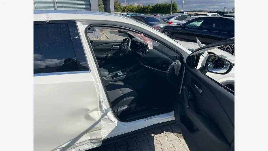 NISSAN Qashqai -