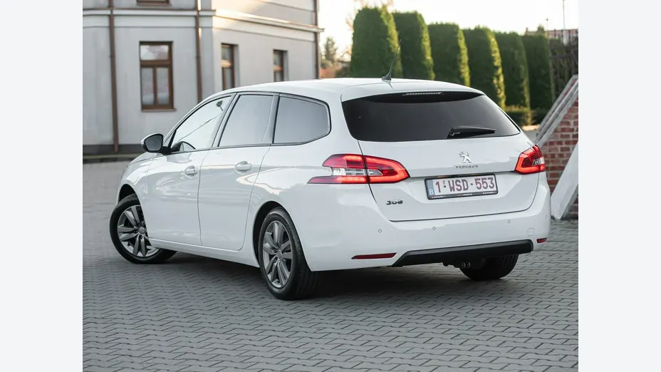 PEUGEOT 308 -