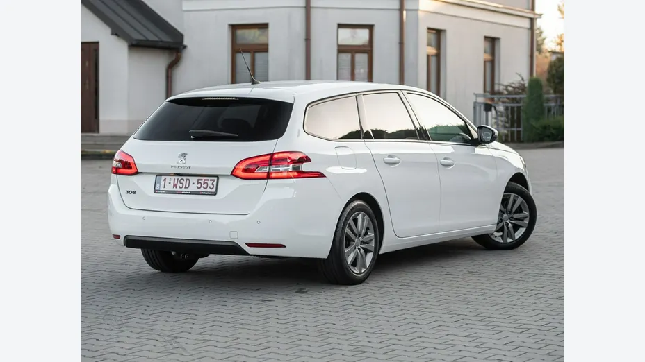 PEUGEOT 308 -