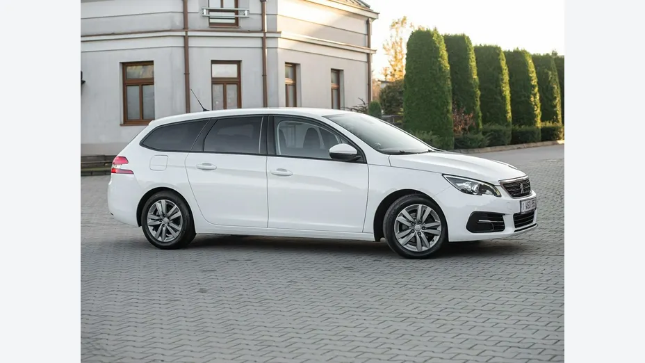 PEUGEOT 308 -