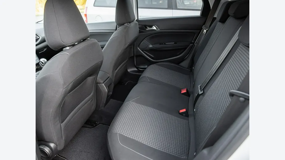 PEUGEOT 308 -