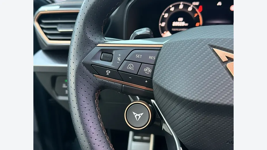 CUPRA Leon -