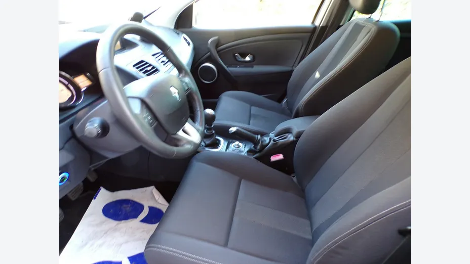 RENAULT Megane -