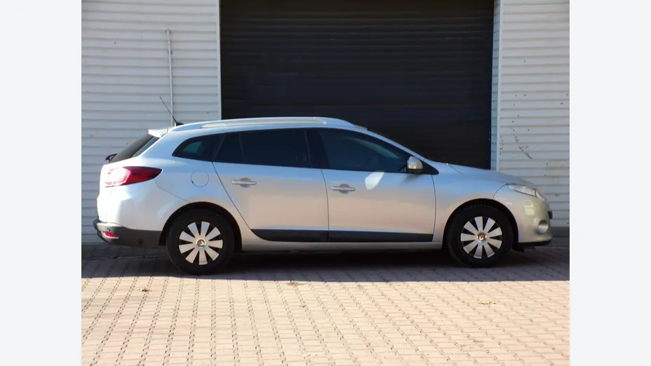 RENAULT Megane -