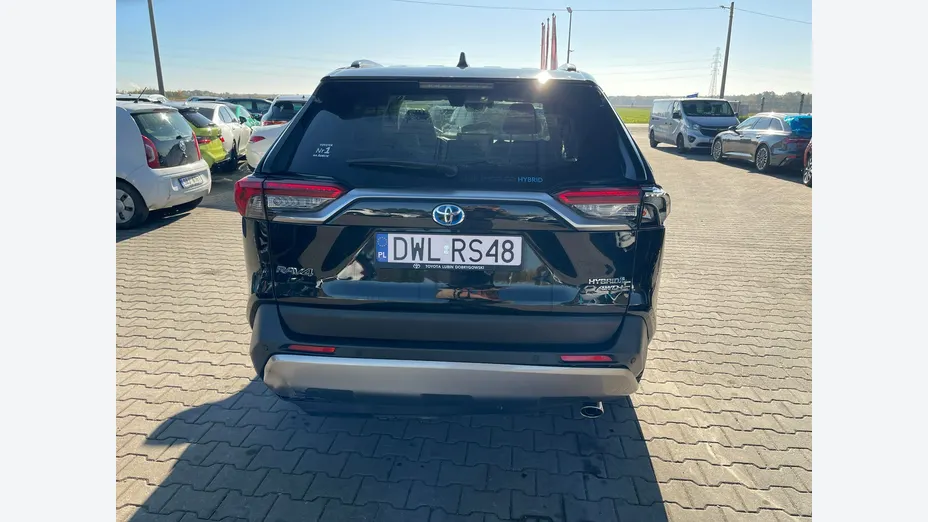 TOYOTA RAV4 -