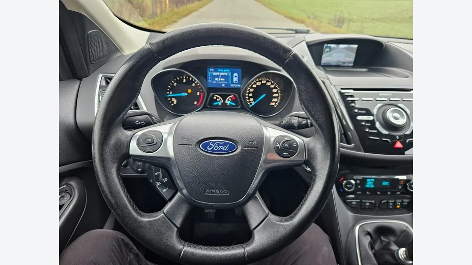 FORD Kuga -