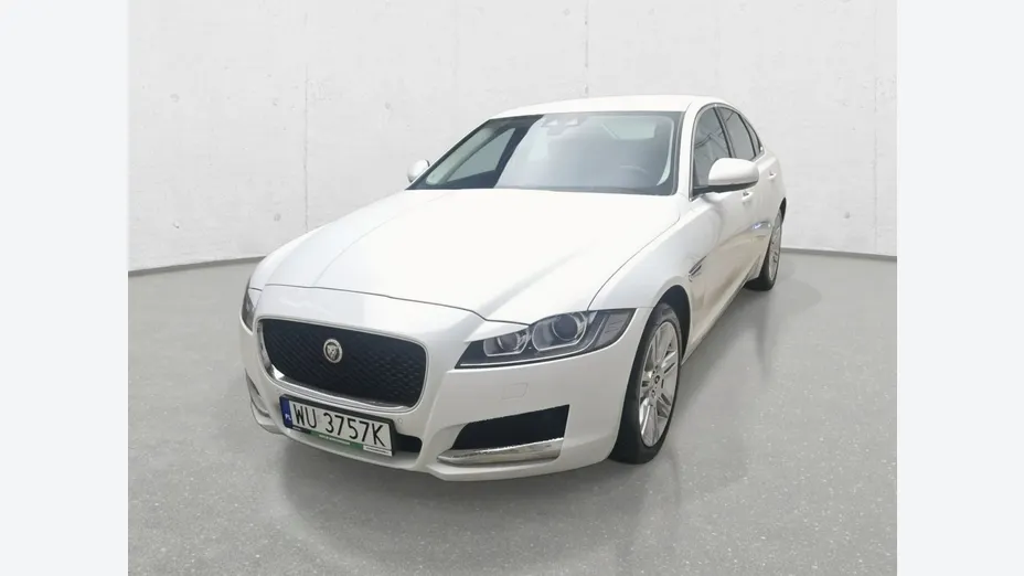 JAGUAR XF -