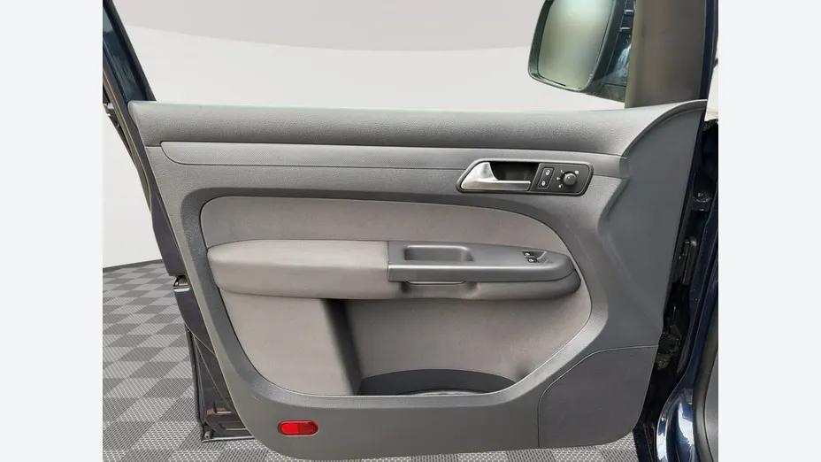 VOLKSWAGEN Caddy -