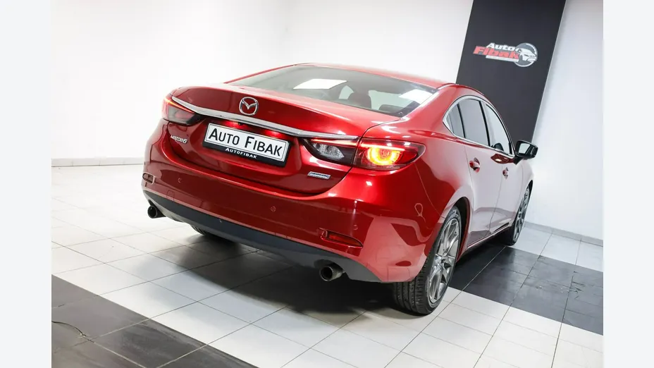 MAZDA 6 -