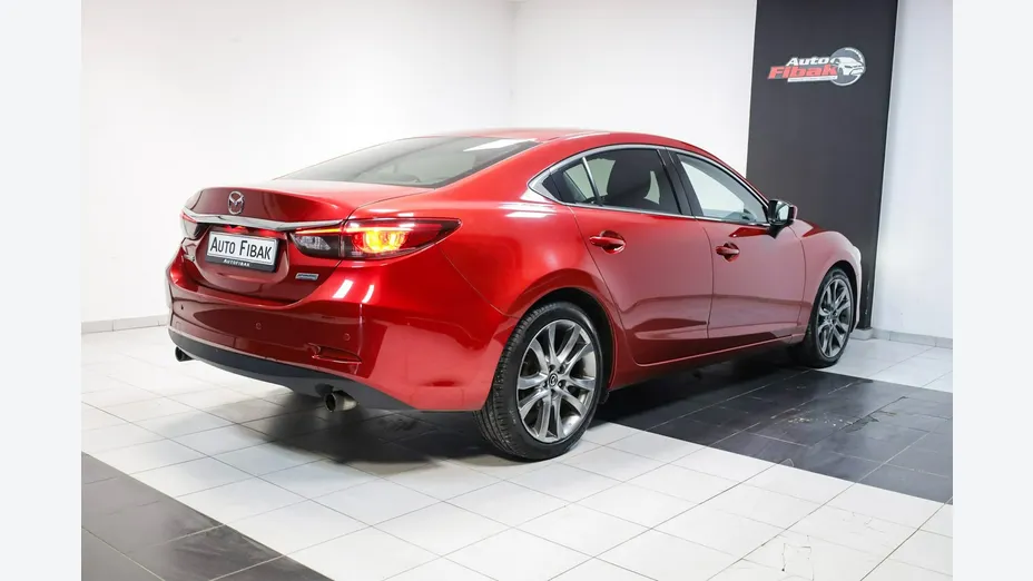 MAZDA 6 -