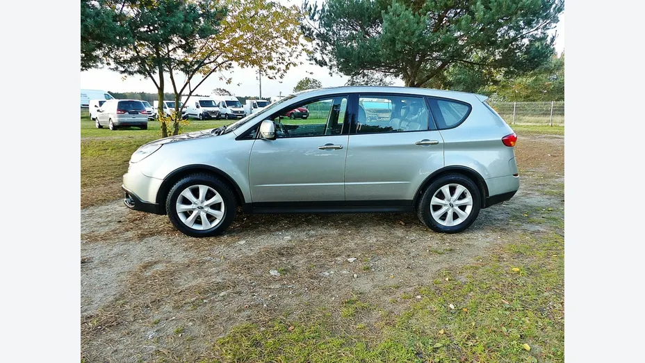 SUBARU B9 Tribeca -