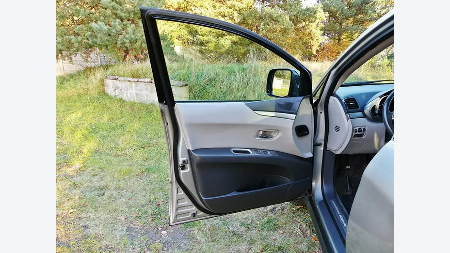 SUBARU B9 Tribeca -