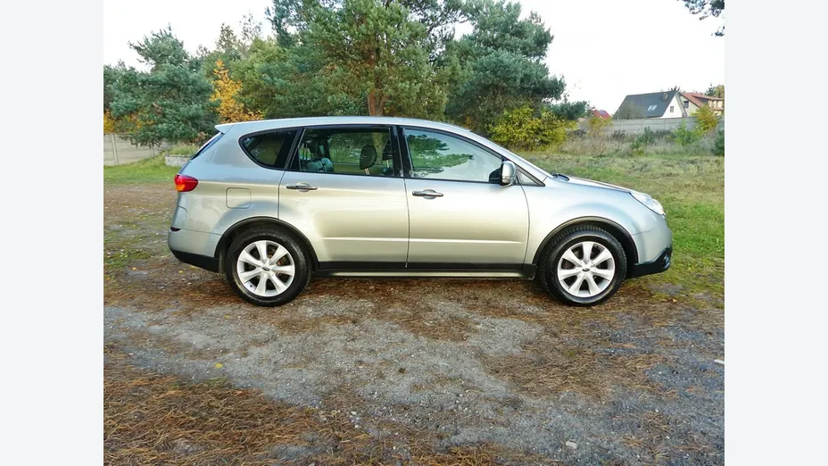 SUBARU B9 Tribeca -