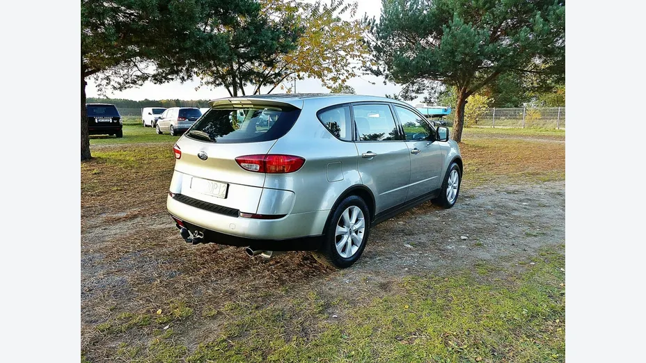 SUBARU B9 Tribeca -