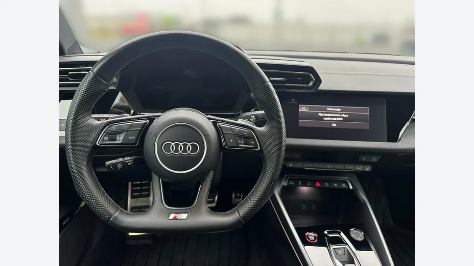 AUDI S3 -